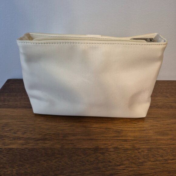 💥Free with Purchase Vintage Nina Ricci Make Up Bag - Picture 2 of 5